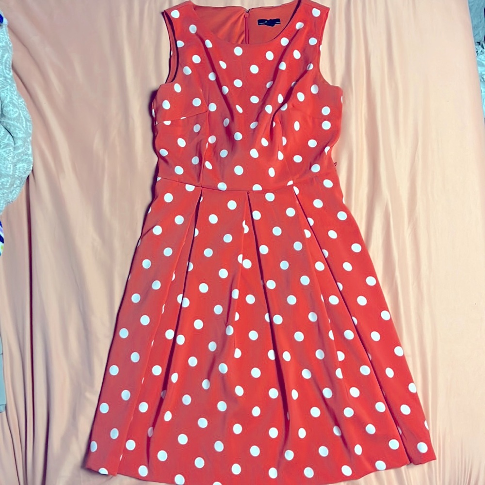 !!!!!it’s not orange it’s coral size ten/medium